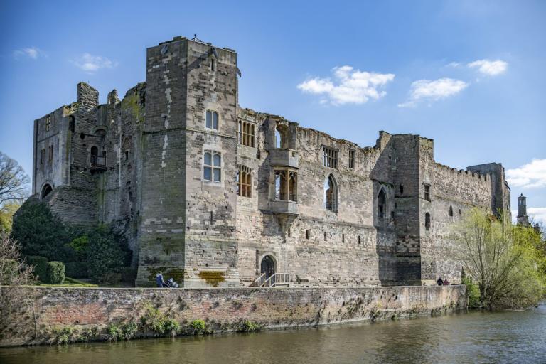 Newark Castle & Gardens