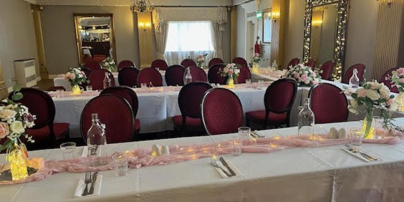Saracen's Head Hotel