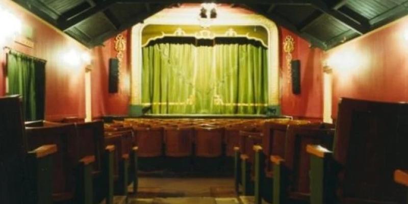 Robin Hood Theatre Company