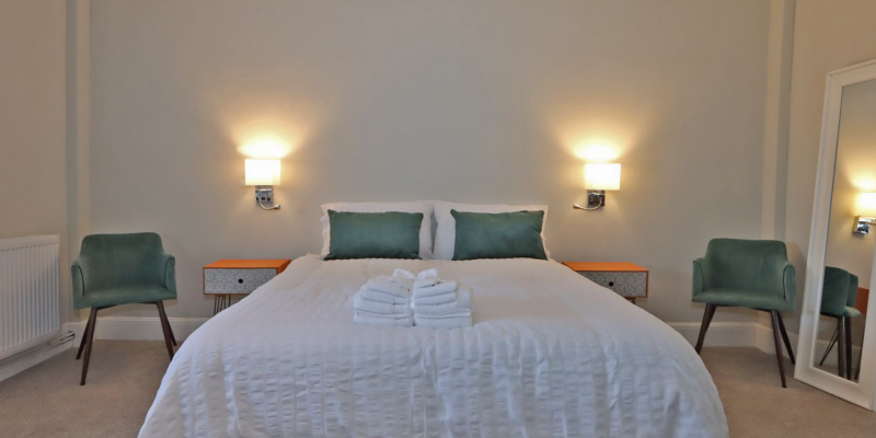 No. 31 Castle Gate bedroom