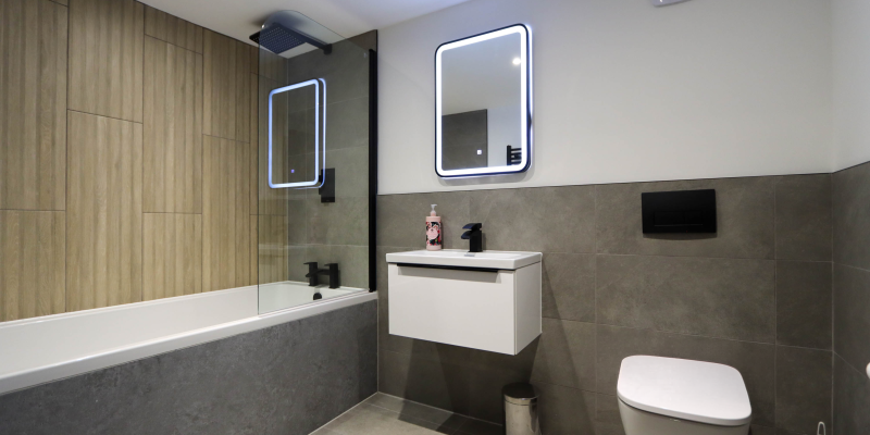 Thorpes Warehouse bathroom