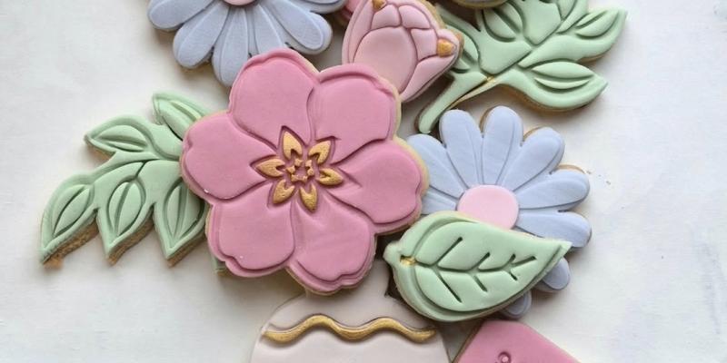 Lotties Bakery iced cookie
