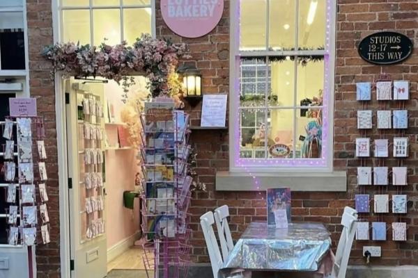 Lotties Bakery entrance