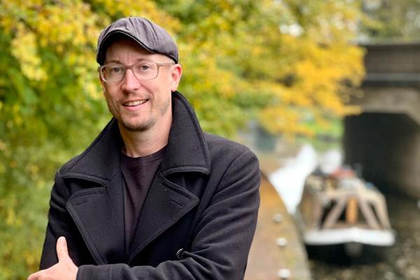 Robbie Cumming - Canal Boat Stories - Live